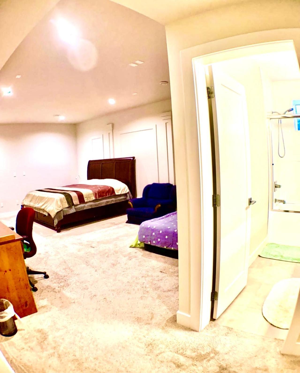 Appartement Deluxe House à Surrey Extérieur photo